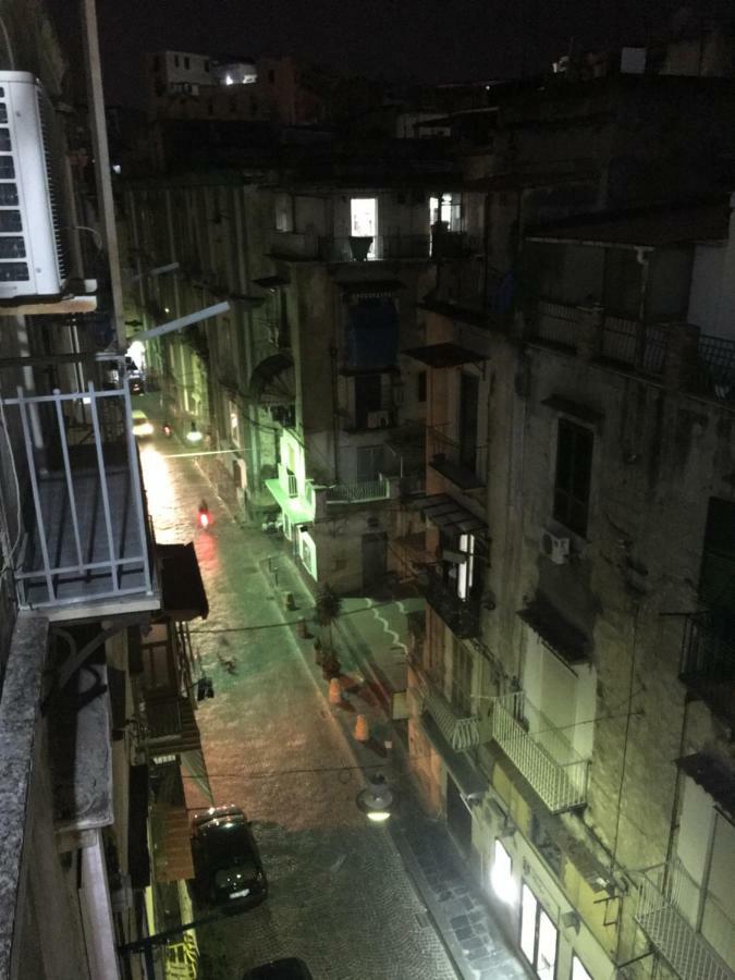 Lisa'S House Apartment เนเปิลส์ ภายนอก รูปภาพ