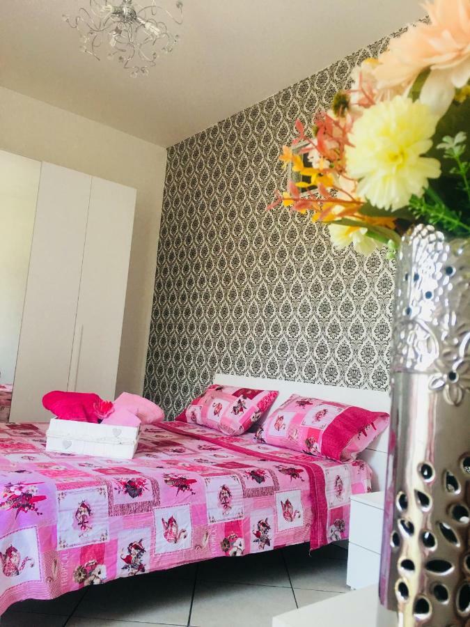 Lisa'S House Apartment เนเปิลส์ ภายนอก รูปภาพ
